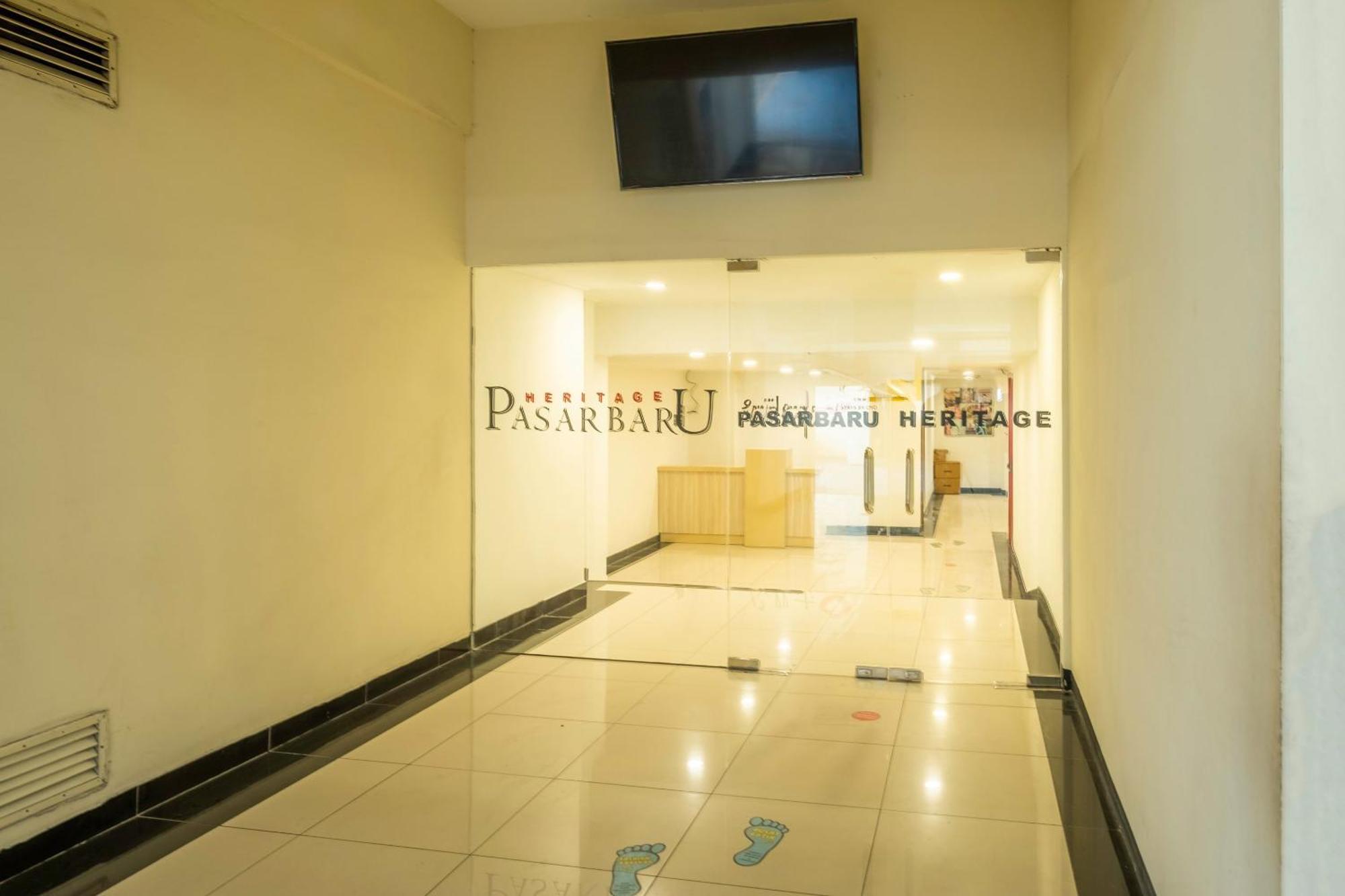 Super Oyo Collection O Hotel Pasar Baru Heritage باندونج المظهر الخارجي الصورة
